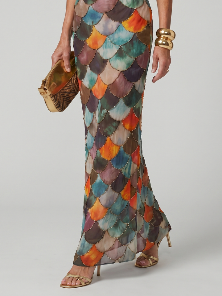 LARKIN | FITTED MULTICOLOR SCALE PATTERN MAXI DRESS