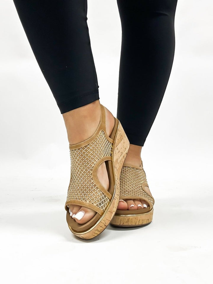 NAOMI | CARAMEL MESH CARLEY SANDALS